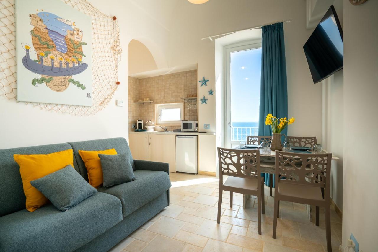 Donnamaria - Dimora Vista Mare Hotel Полиняно а Маре Екстериор снимка